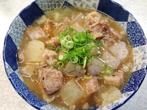 シェフ直伝 簡単スジ肉のピリ辛やわらか煮